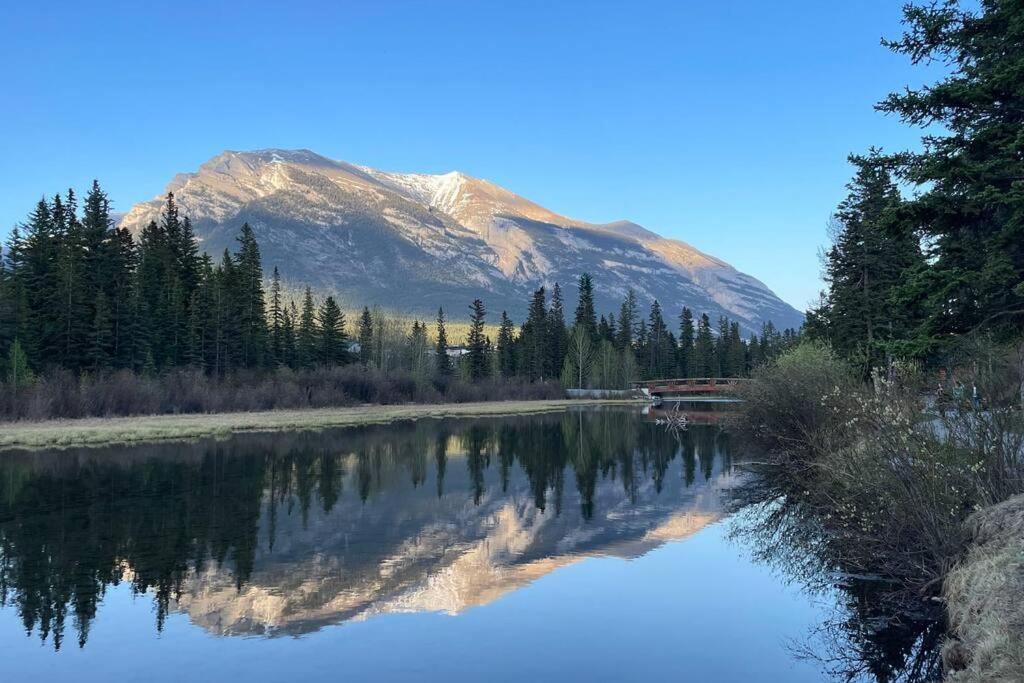Unit #303 Mountain View 1Br In Canmore Downtown מראה חיצוני תמונה